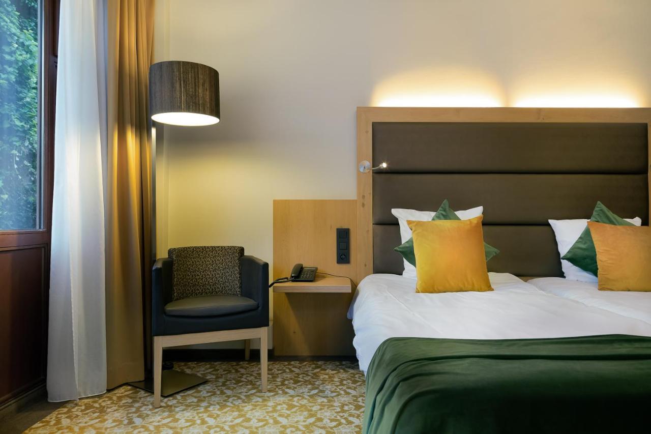 Hotel Restaurant Van Der Valk Nivelles-Sud Экстерьер фото