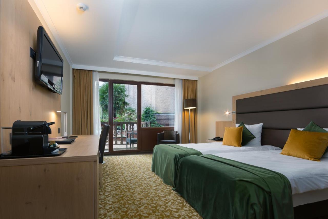 Hotel Restaurant Van Der Valk Nivelles-Sud Экстерьер фото