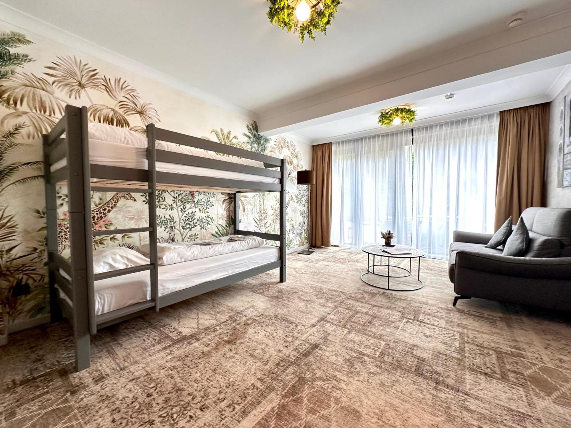 Hotel Restaurant Van Der Valk Nivelles-Sud Экстерьер фото