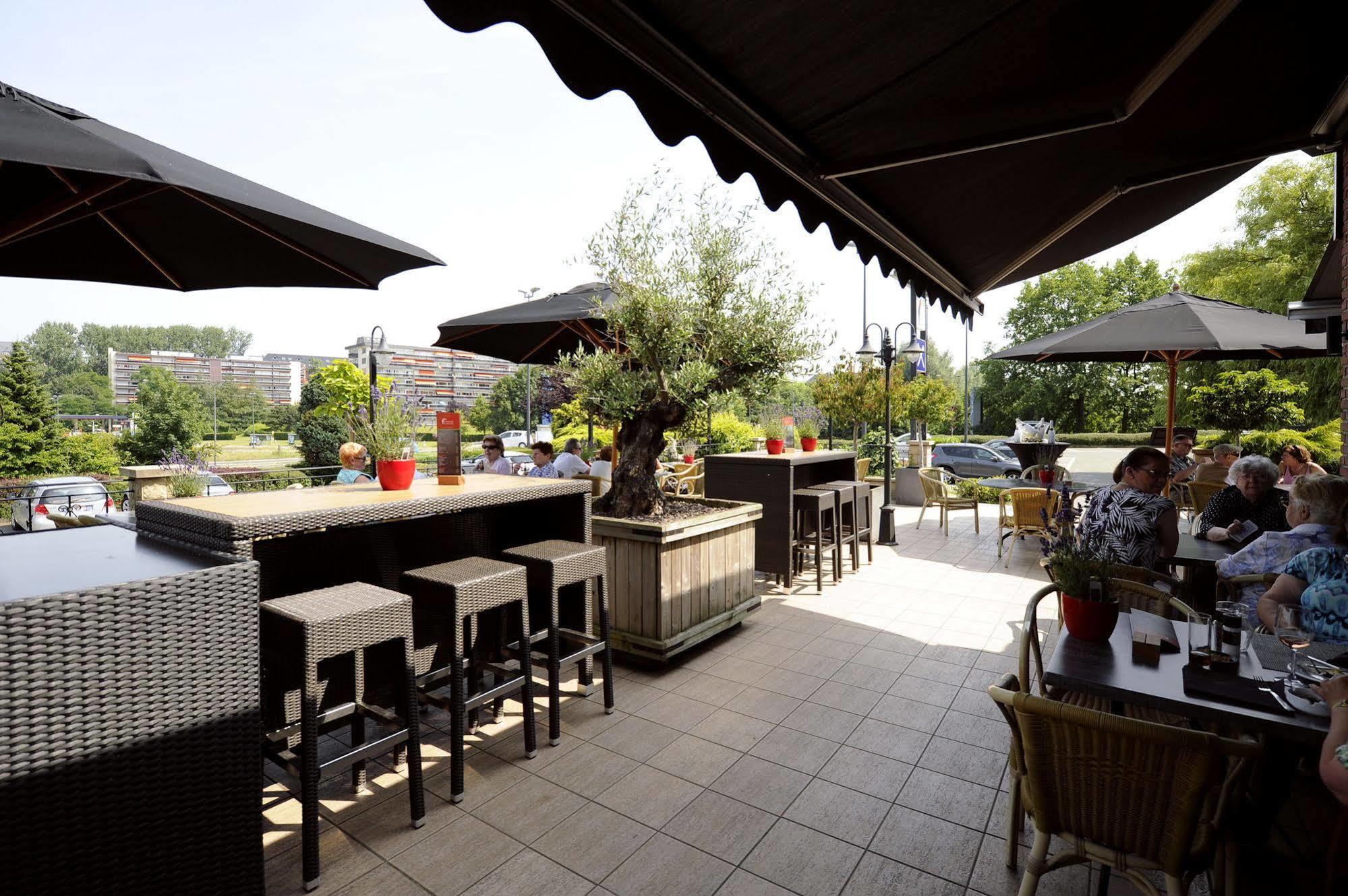 Hotel Restaurant Van Der Valk Nivelles-Sud Экстерьер фото