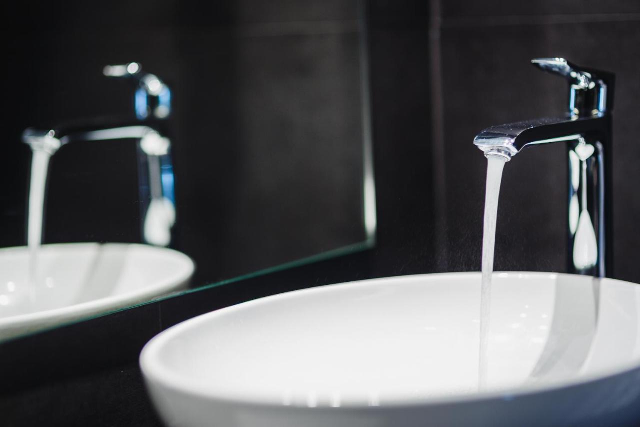 Hotel Restaurant Van Der Valk Nivelles-Sud Экстерьер фото
